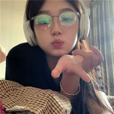 彩鸾春色